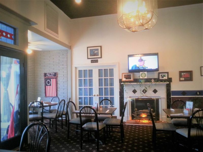 27 S Broad St, Angier, NC 27501