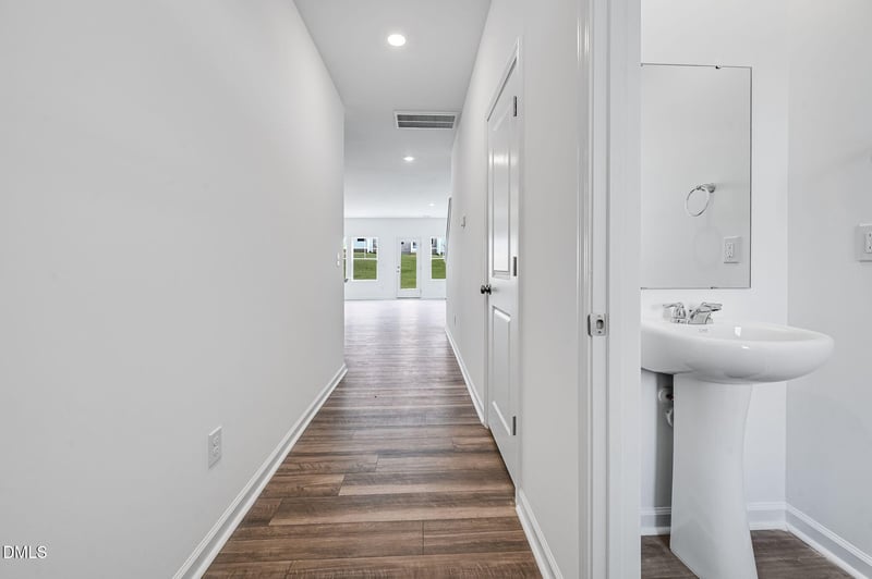 27 Broward Ln, Lillington, NC 27546