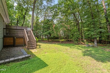 27 Clover Dr, Chapel Hill, NC 27517