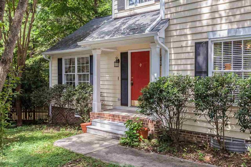 27 Creeks Edge Ct, Durham, NC 27713