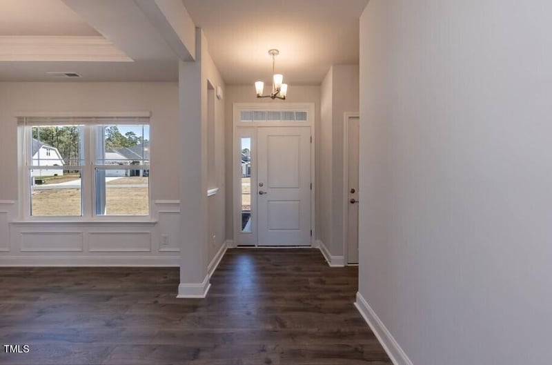 27 Decatur Dr, Fuquay Varina, NC 27526