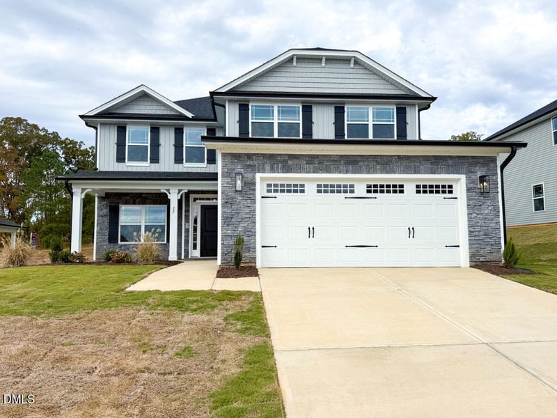 27 Decatur Dr, Fuquay Varina, NC 27526