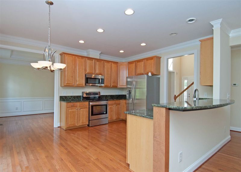 27 Forest Creek Dr, Durham, NC 27713