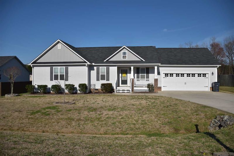 27 Jensen Dr, Wendell, NC 27591