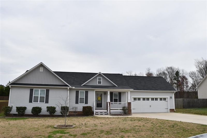 27 Jensen Dr, Wendell, NC 27591