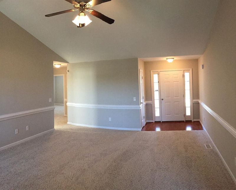 27 Macadamia Ln, Smithfield, NC 27577