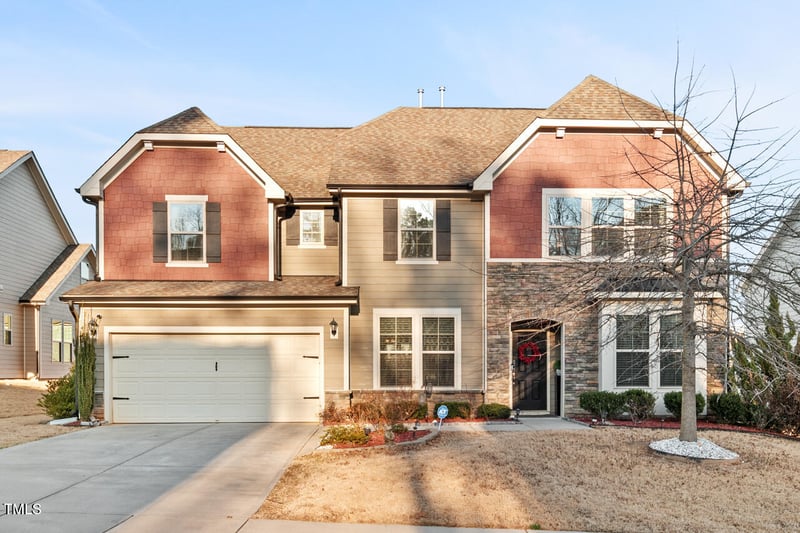 27 Needham Ln, Clayton, NC 27527