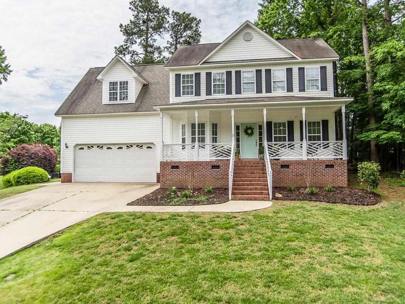 27 Normandy Dr, Clayton, NC 27527