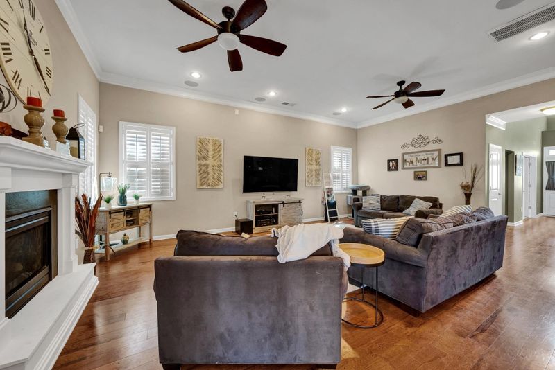 27 S Orchard Dr, Clayton, NC 27527