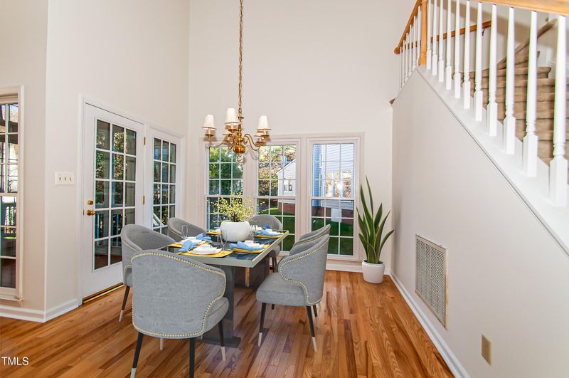 27 Renwick Ct, Raleigh, NC 27615