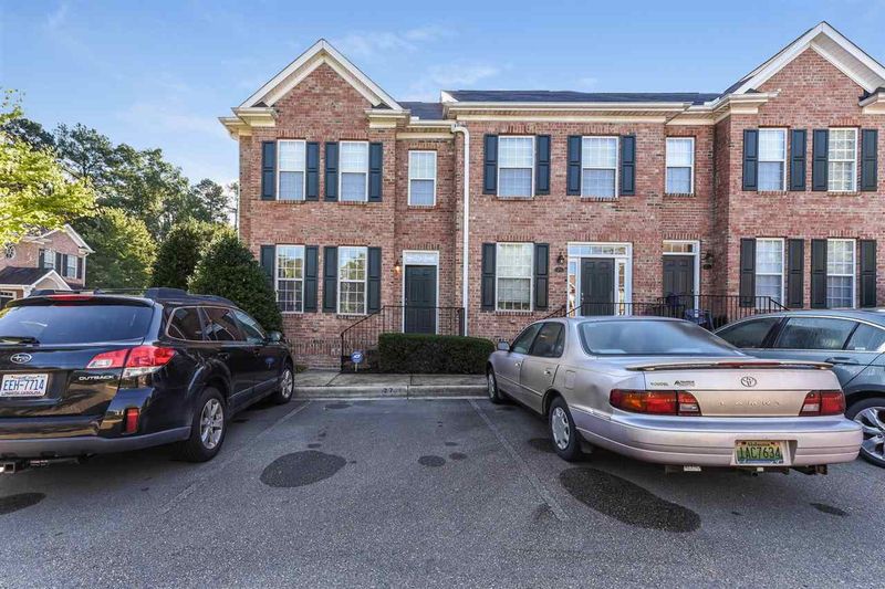 27 Scottish Ln, Durham, NC 27707