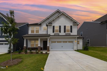 27 Silver Moon Ln, Clayton, NC 27527