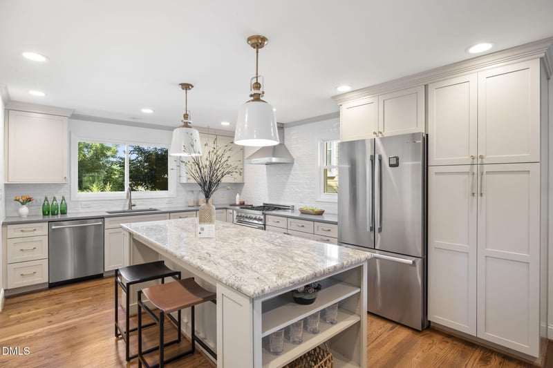 27 Summit Ave, Raleigh, NC 27603