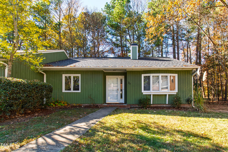27 Sunflower Ct, Durham, NC 27713
