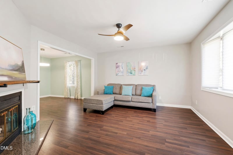 27 Sunflower Ct, Durham, NC 27713