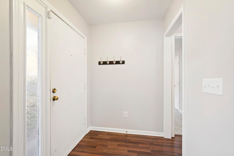 27 Sunflower Ct, Durham, NC 27713
