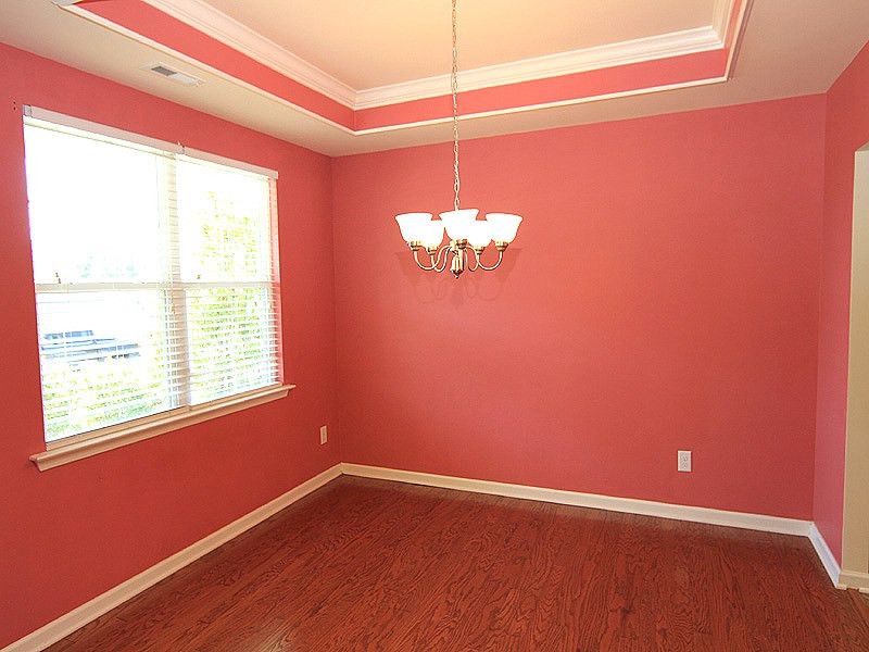 27 Sunflower Way, Clayton, NC 27527