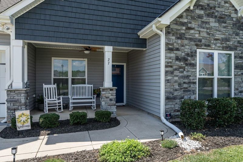 27 Thurman Dr, Selma, NC 27576