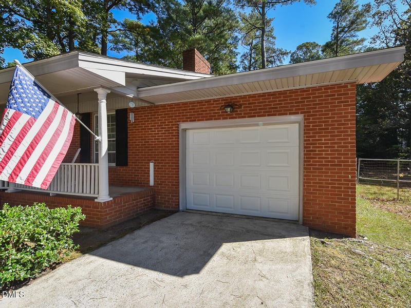 27 White Oak Dr, Smithfield, NC 27577