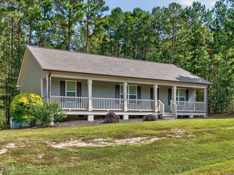 270 Barewood Dr, Four Oaks, NC 27524