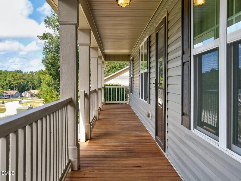 270 Barewood Dr, Four Oaks, NC 27524