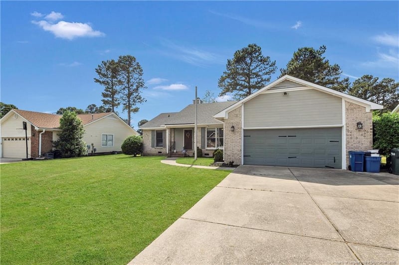270 Buhmann Dr, Fayetteville, NC 28314