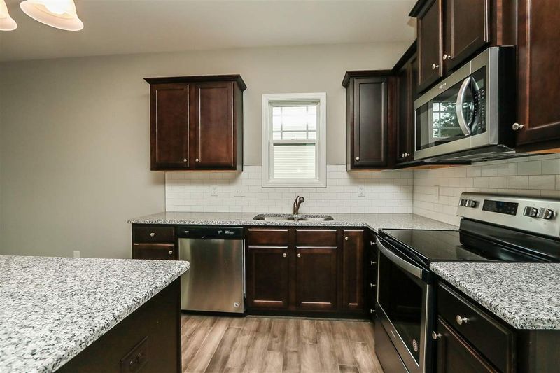 270 Edgefield St, Clayton, NC 27520