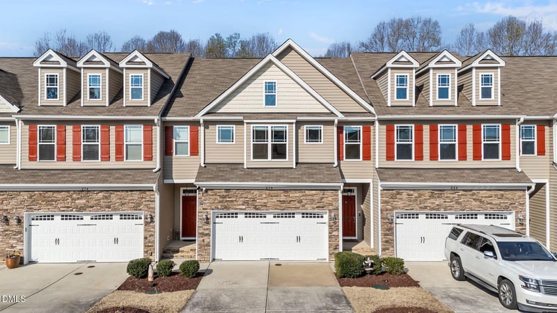 270 Wembley Dr, Clayton, NC 27527