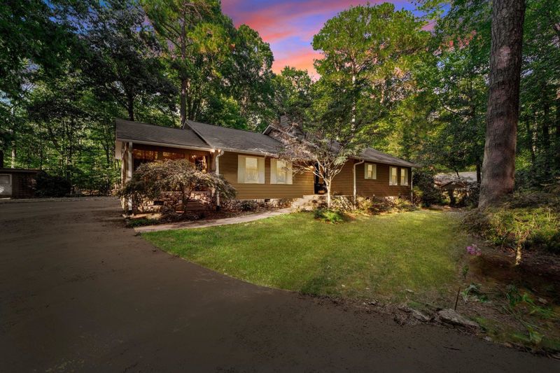 2700 Armfield Rd, Hillsborough, NC 27278