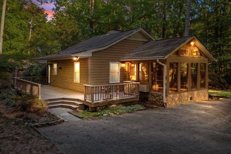 2700 Armfield Rd, Hillsborough, NC 27278