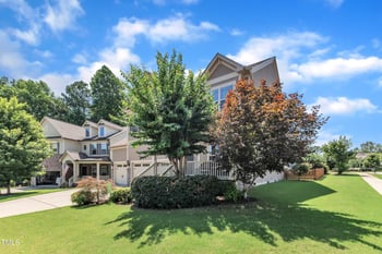 2700 Banks Lake Ct, Fuquay Varina, NC 27526