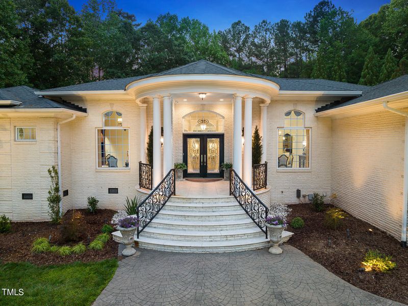 2700 Bernard Cir, Durham, NC 27705
