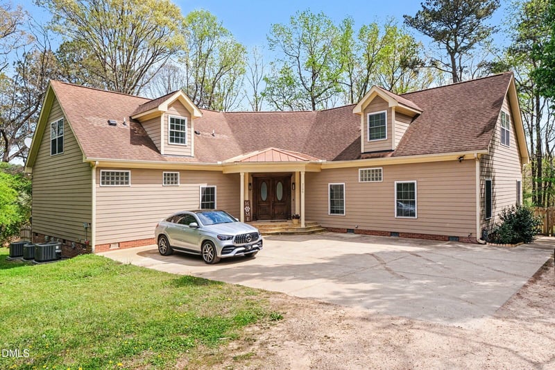 2700 Misty Glen Trl, Raleigh, NC 27606