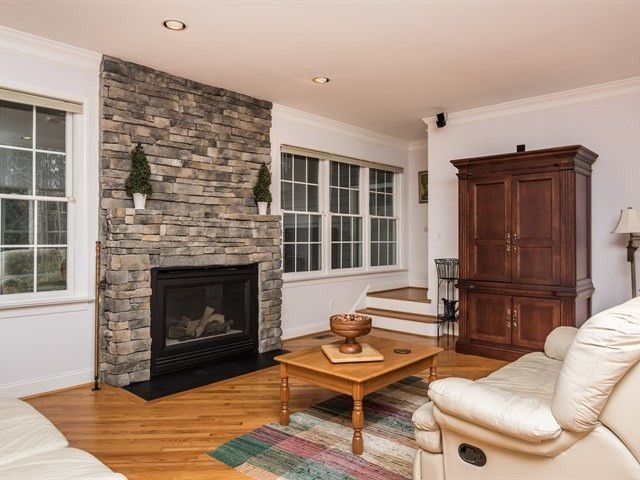 2700 Rolling Oaks Ln, Raleigh, NC 27606