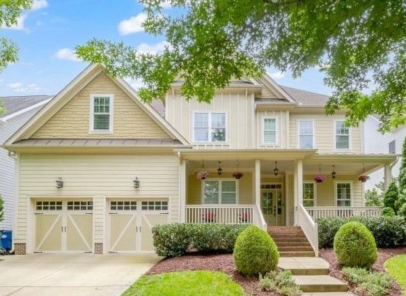 2700 Royal Forrest Dr, Raleigh, NC 27614