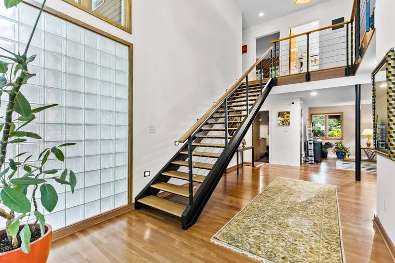 2700 Webb St, Raleigh, NC 27609