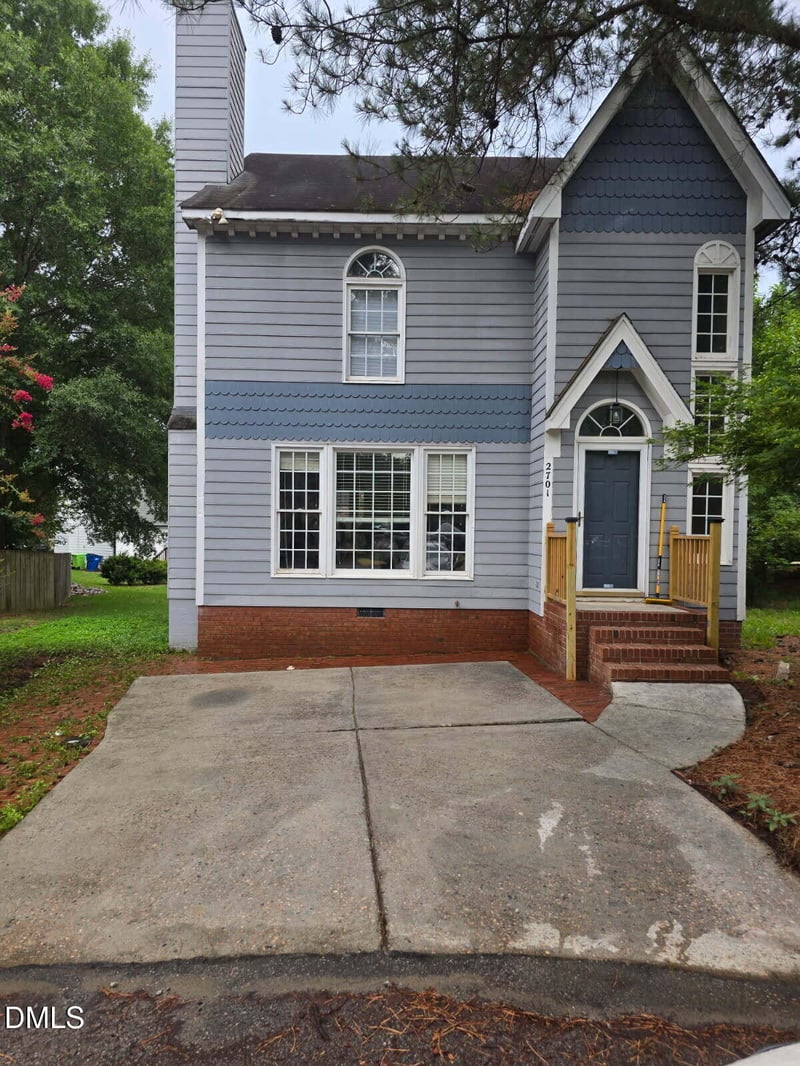 2701 Clonnel Ct, Raleigh, NC 27604