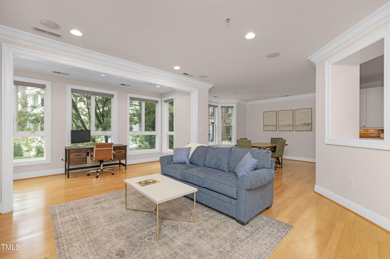 2701 Glenwood Gardens Ln #106, Raleigh, NC 27608