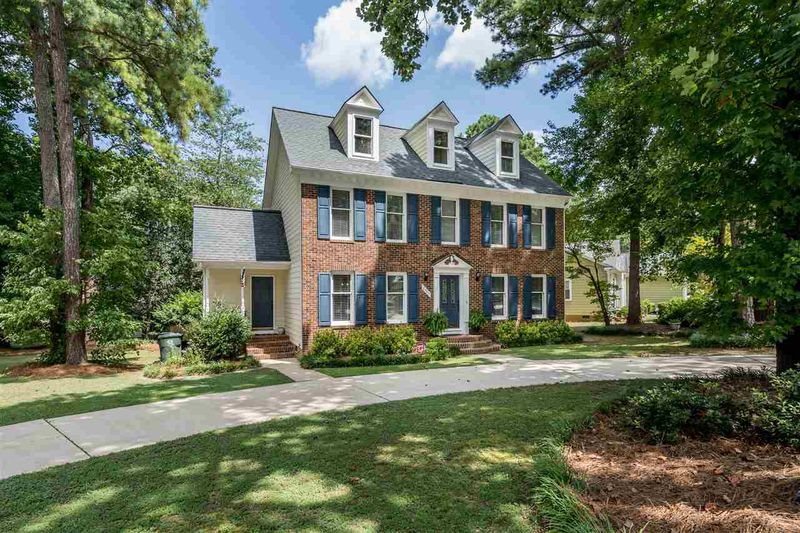 2701 Hiking Trl, Raleigh, NC 27615