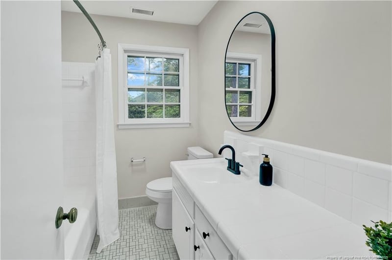 2701 Lake Club Dr, Fayetteville, NC 28304