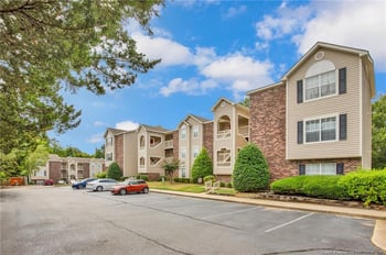 2701 Preston Woods Ln #9, Fayetteville, NC 28304