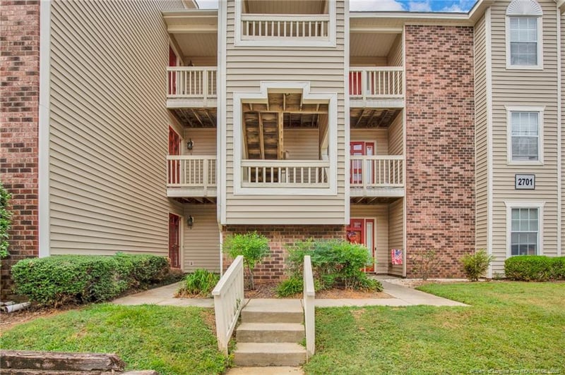 2701 Preston Woods Ln #9, Fayetteville, NC 28304