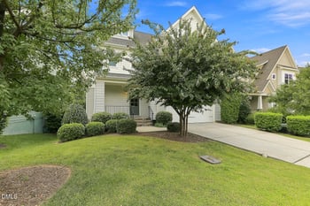 2703 Cameron Pond Dr, Cary, NC 27519