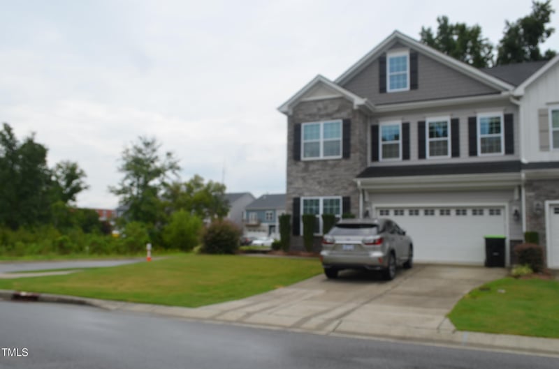 2703 Masonboro Ferry Dr, Apex, NC 27502