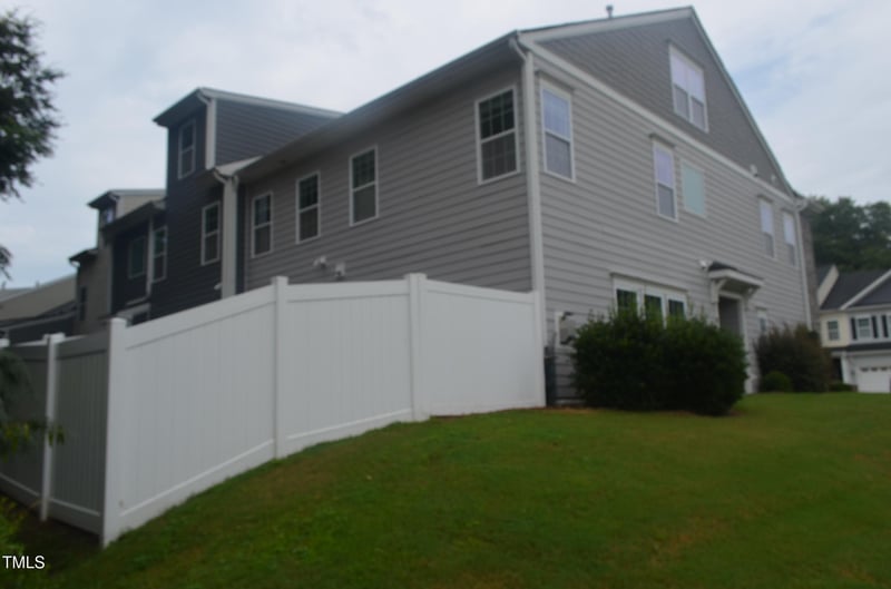 2703 Masonboro Ferry Dr, Apex, NC 27502