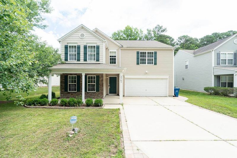2703 Thoreau Dr, Durham, NC 27703