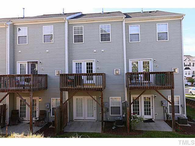 2703 Wyntercrest Ln, Durham, NC 27713
