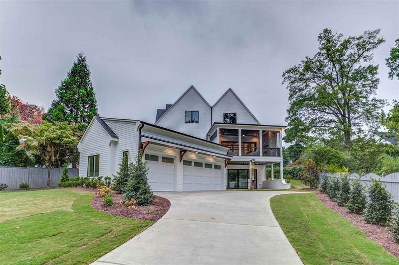 2704 Anderson Dr, Raleigh, NC 27609