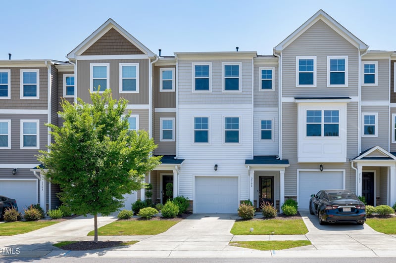 2704 Burgundy Star Dr, Raleigh, NC 27604