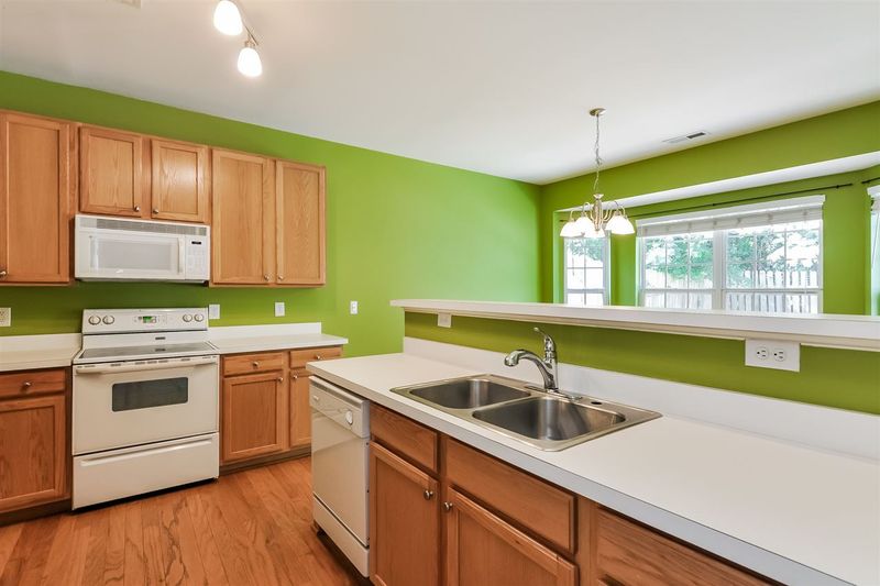 2704 Cherry Field Dr, Raleigh, NC 27603